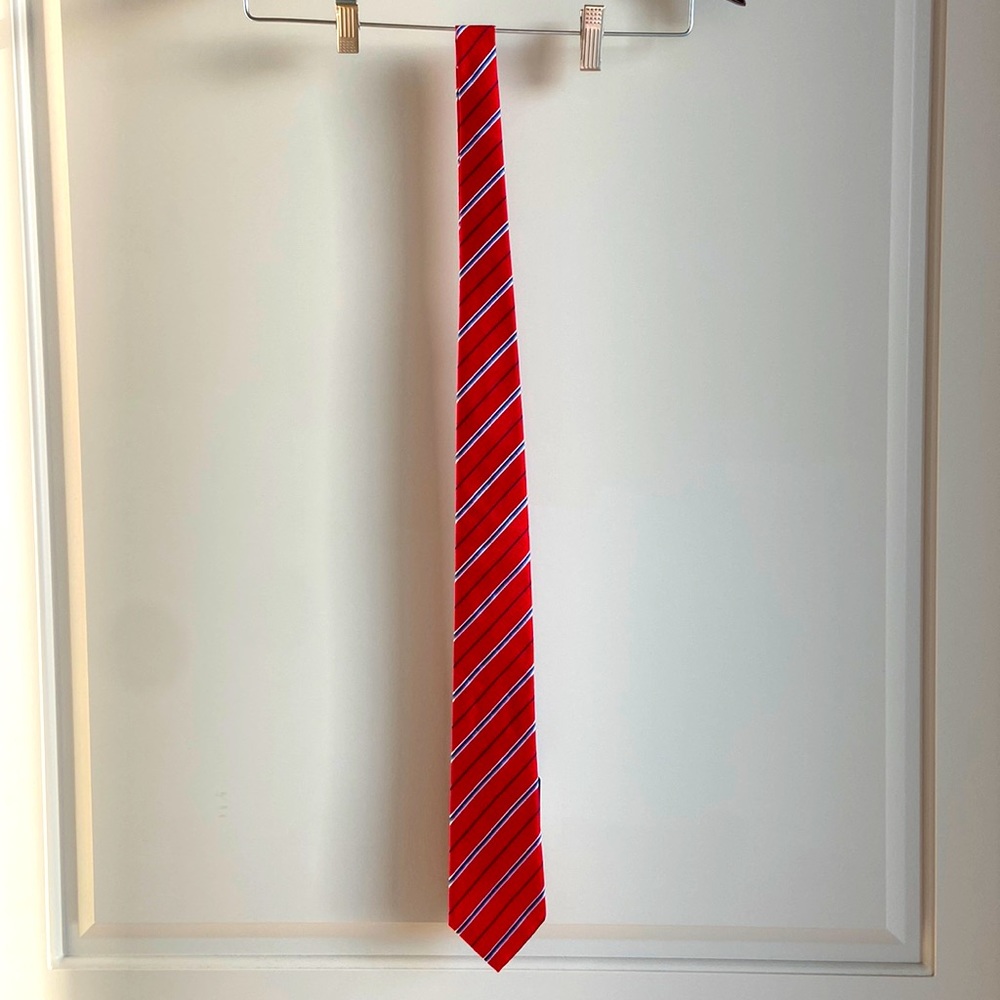 Hugo boss tie 🔴🔵